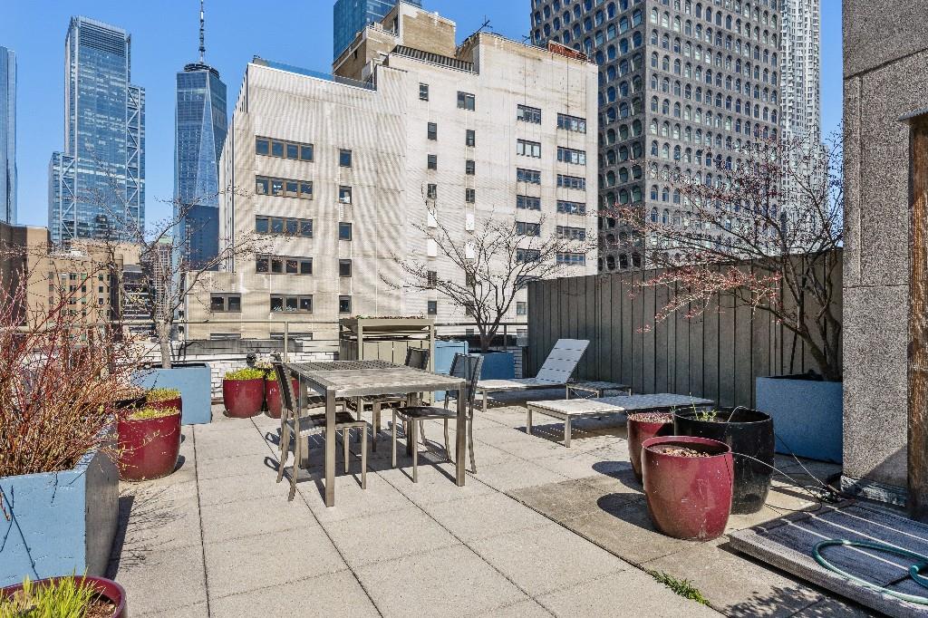 99 John Street 2109