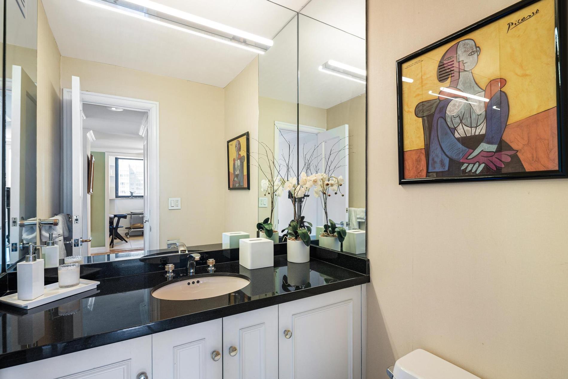 255 E 49th Street 30-ABC