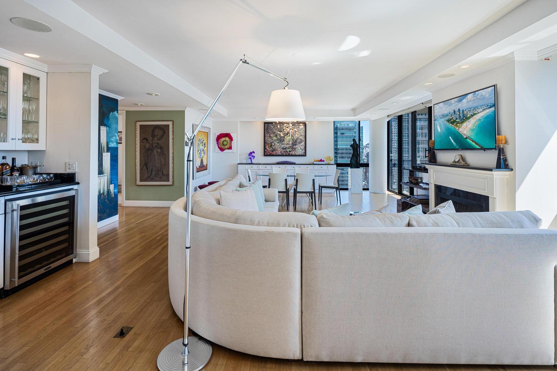 255 E 49th Street 30-ABC