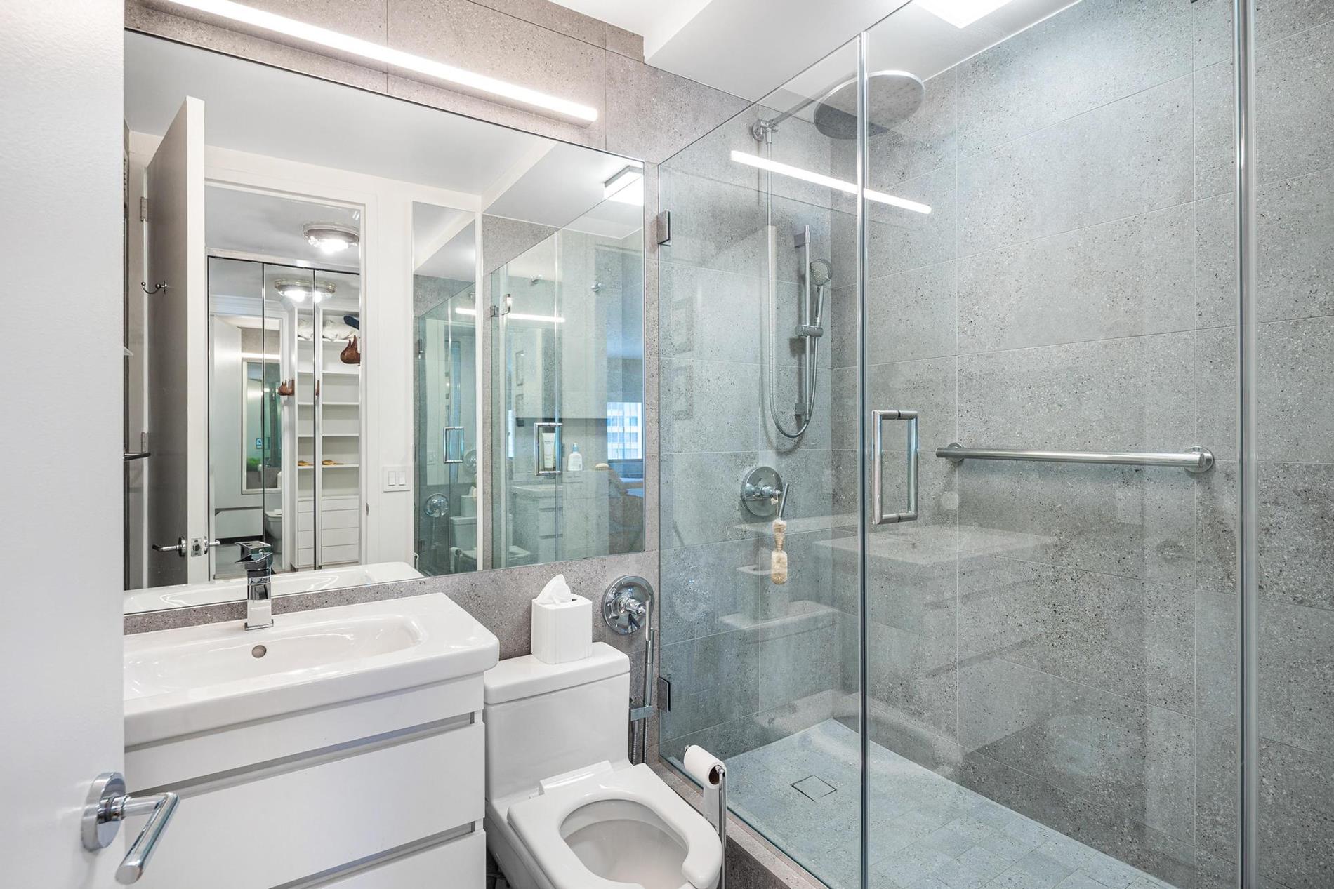 255 E 49th Street 30-ABC