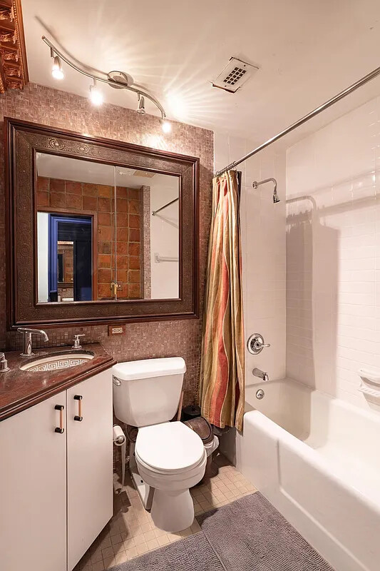 310 E 46TH Street 3P