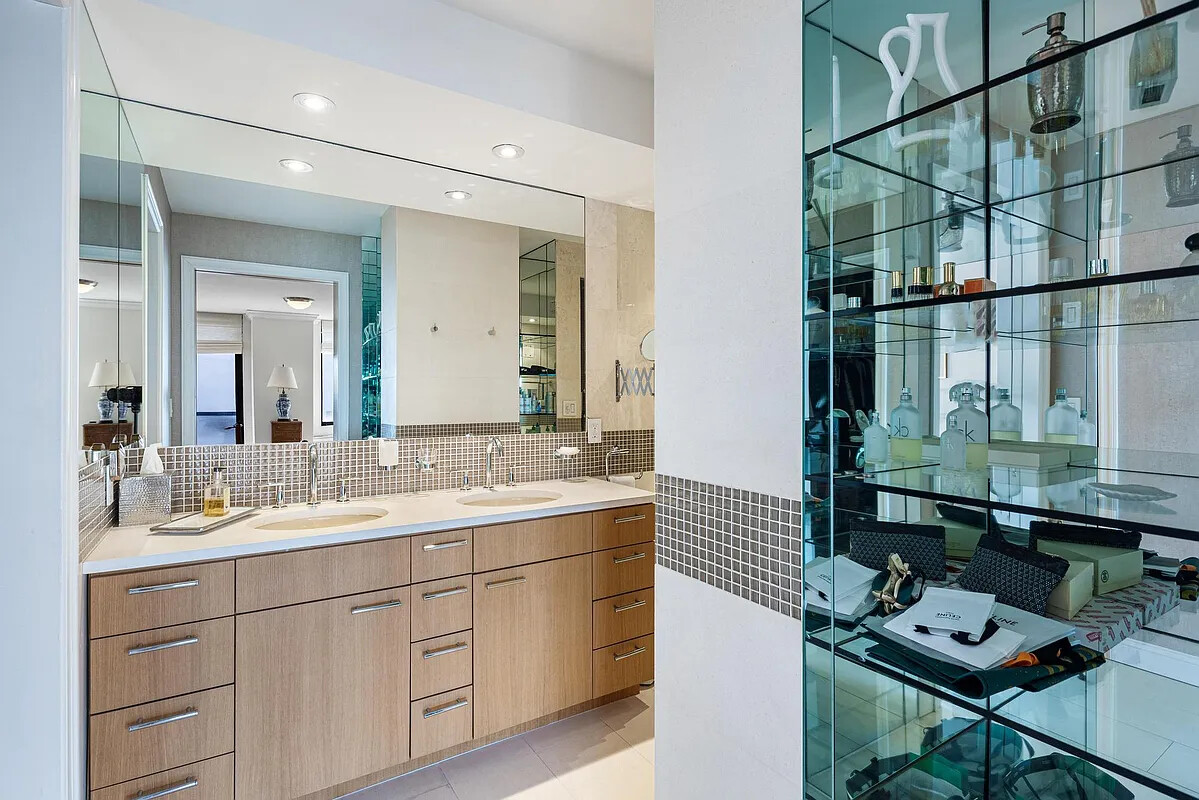 255 E 49TH Street 30ABC