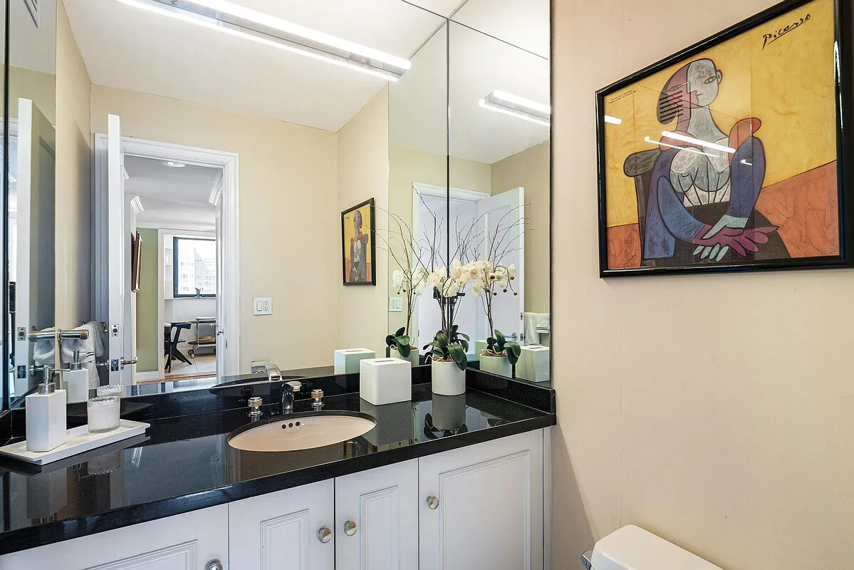 255 E 49TH Street 30ABC