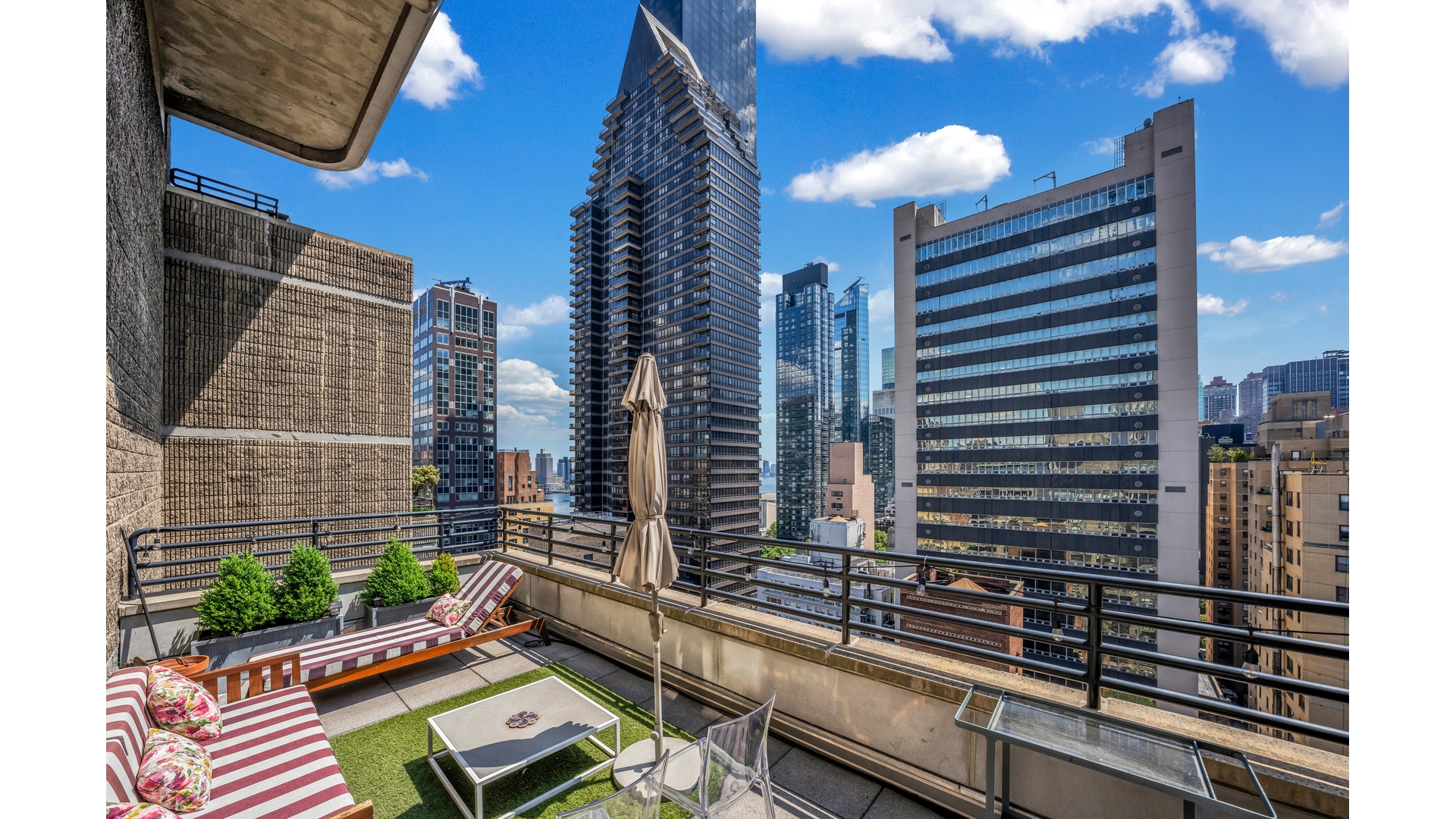 309 E 49TH Street PH1