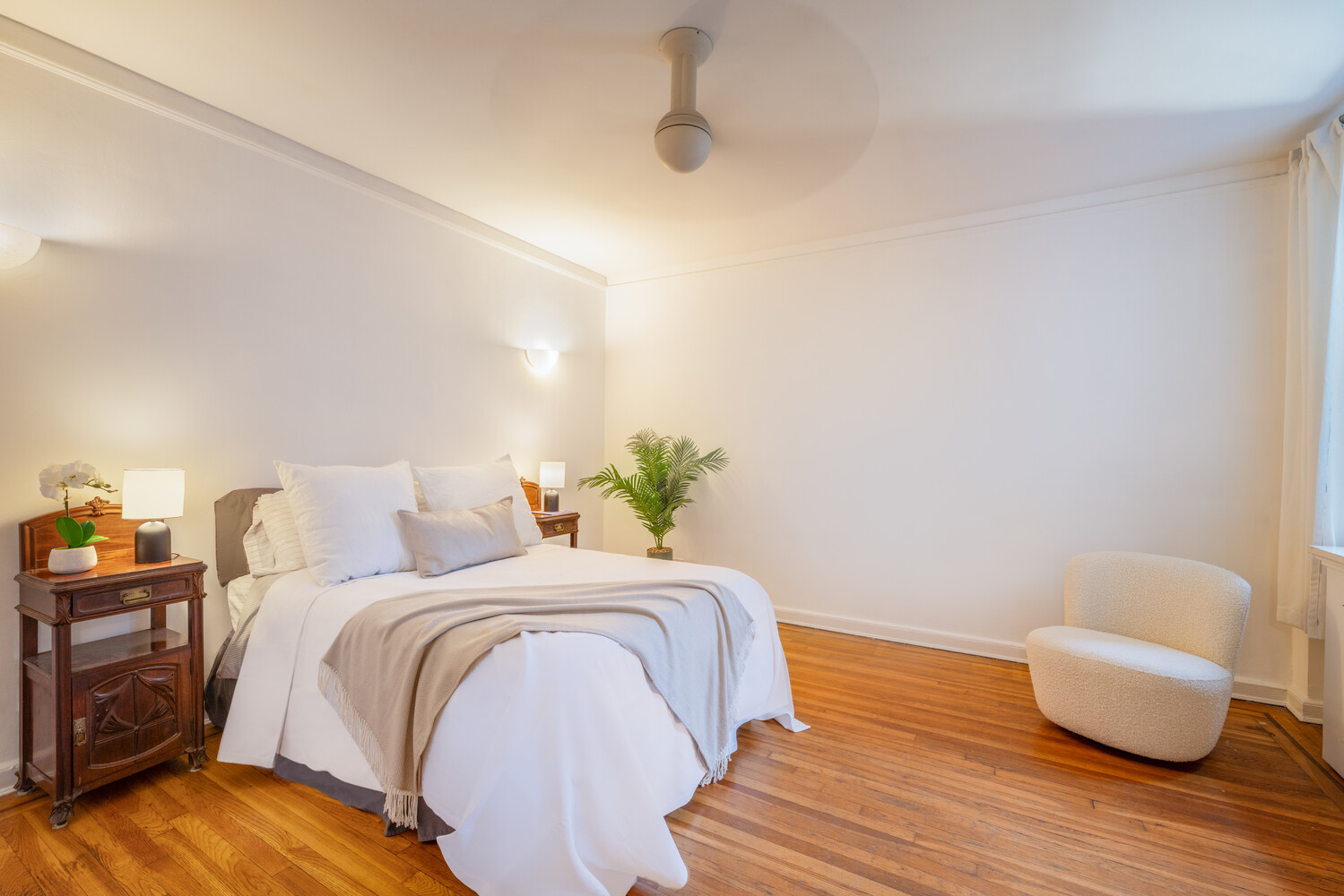 310 W 55TH Street 2D