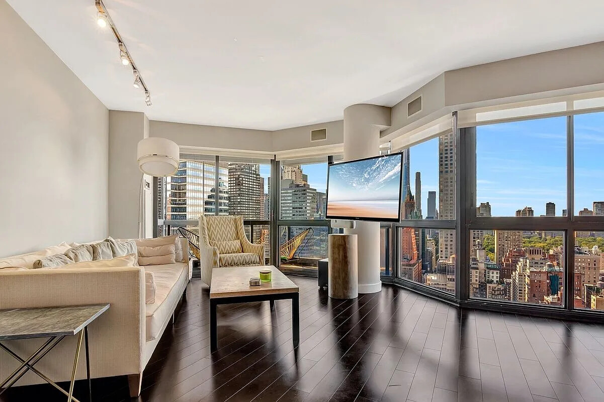 200 E 61ST Street 35B
