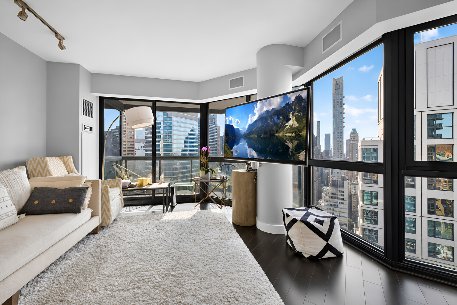 200 E 61ST Street 35B