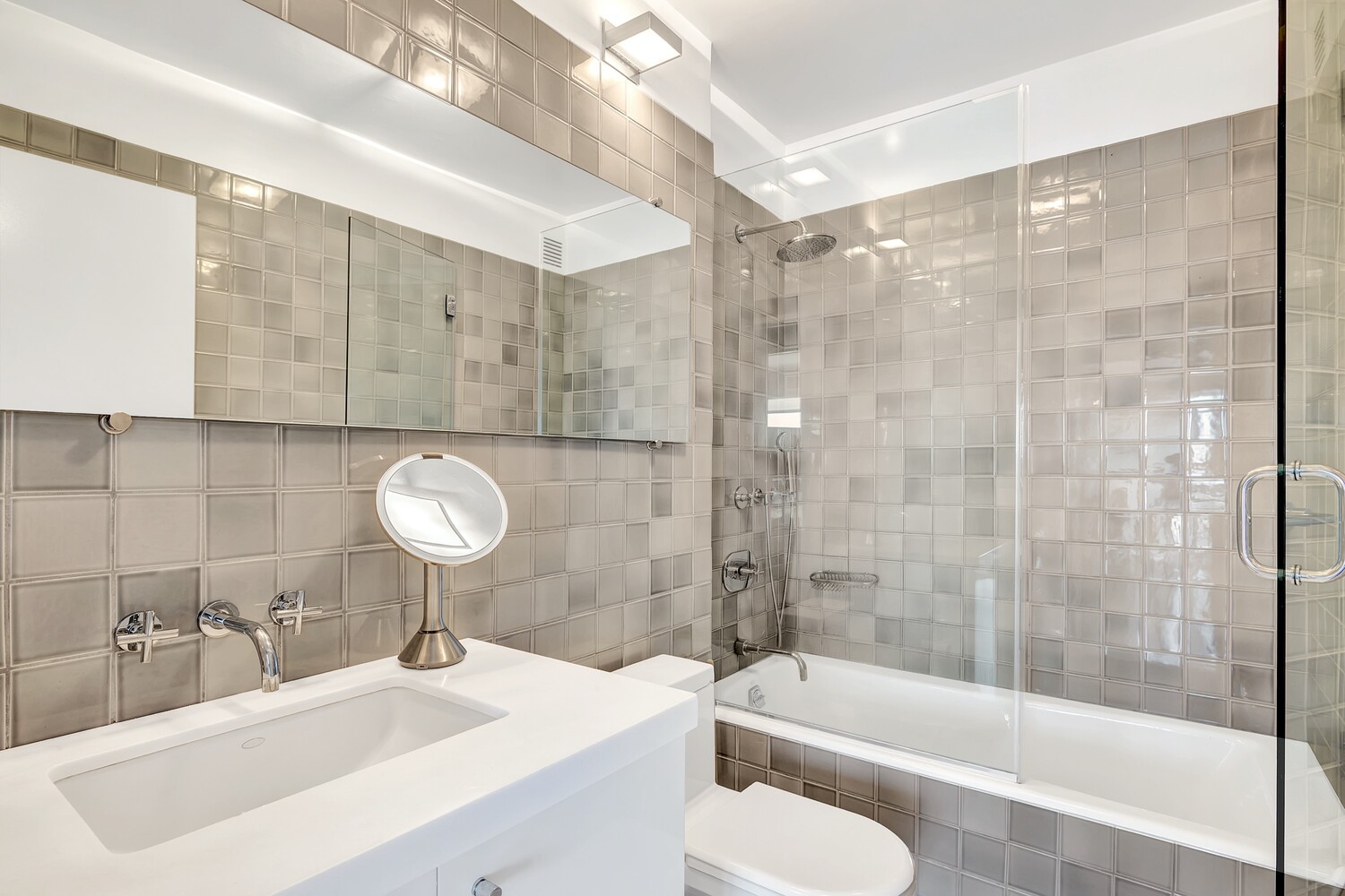 200 E 61ST Street 35B