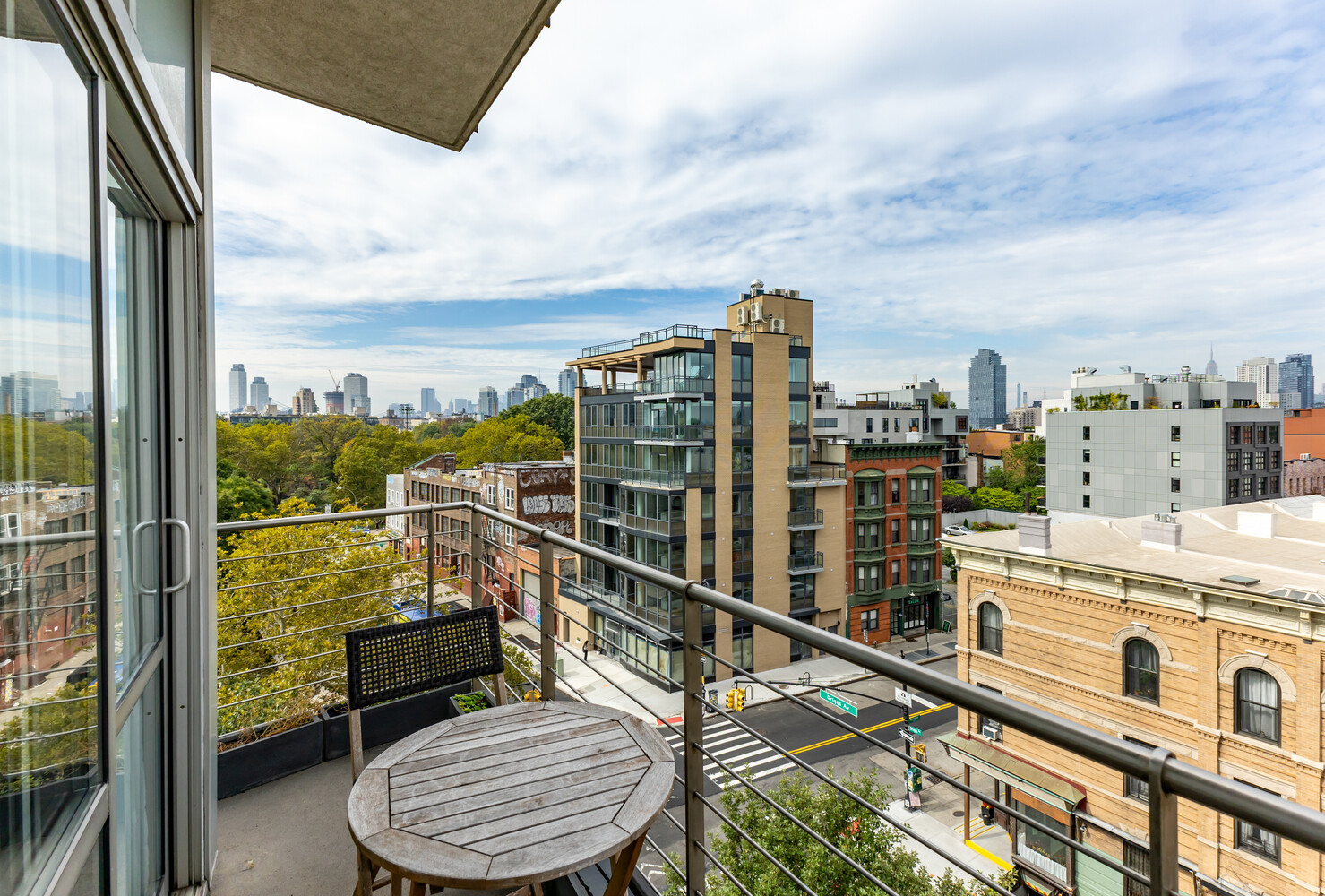 297 DRIGGS Avenue 6B