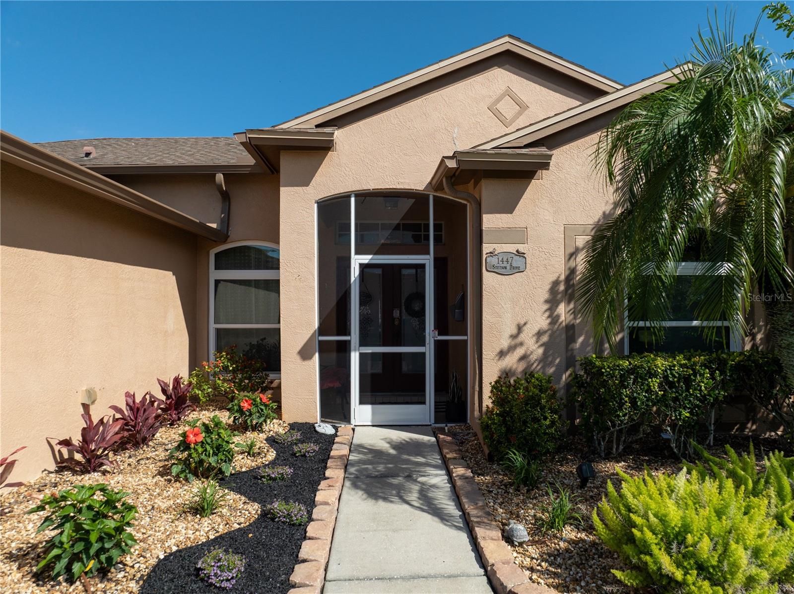 1447 STETSON DR