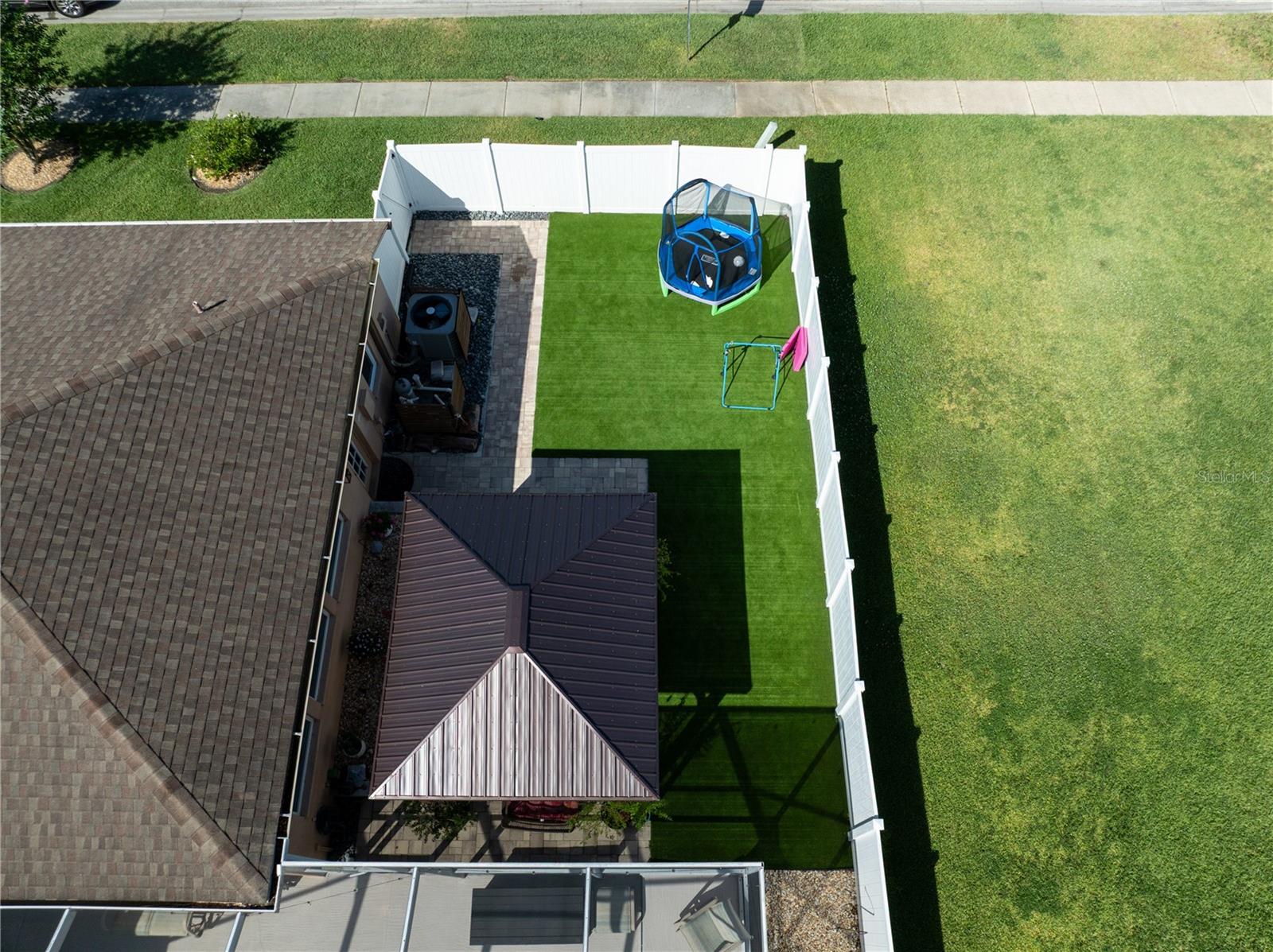 1447 STETSON DR