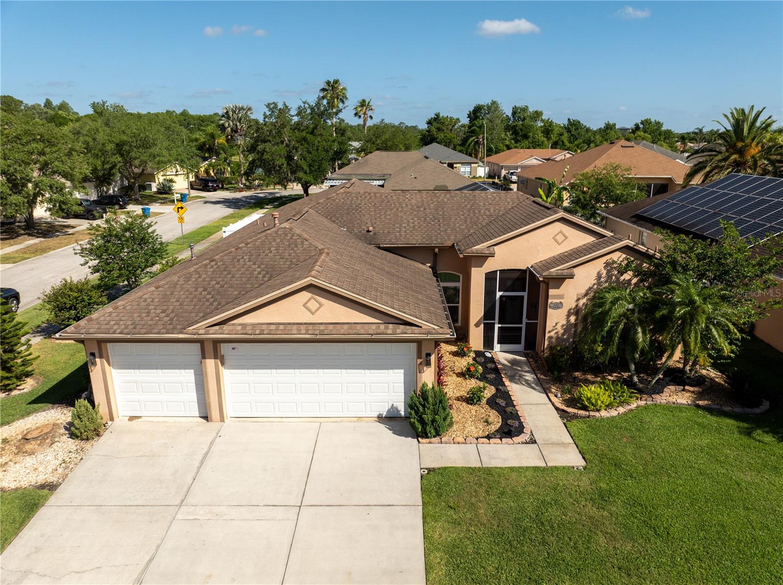 1447 STETSON DR