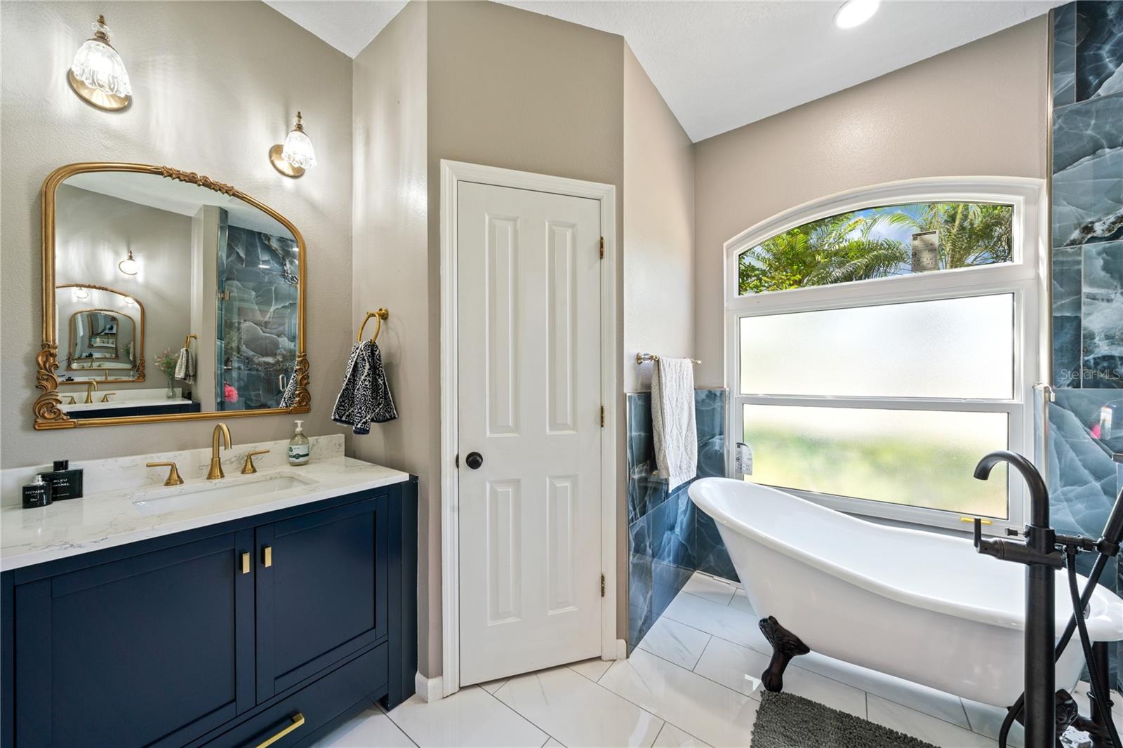 1447 STETSON DR