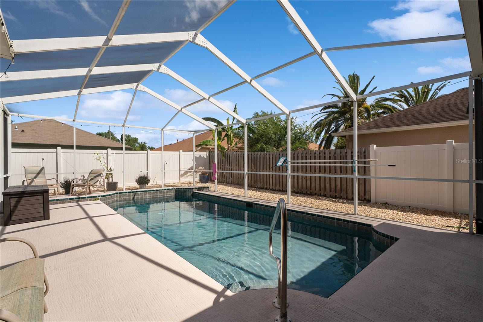 1447 STETSON DR