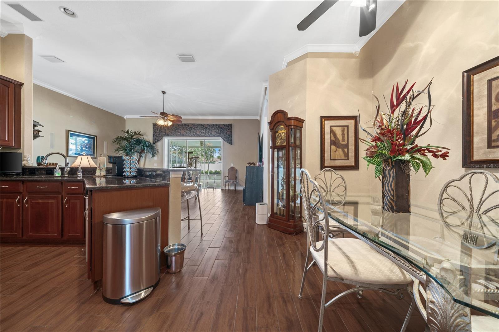 11610 GROVE ARCADE DR
