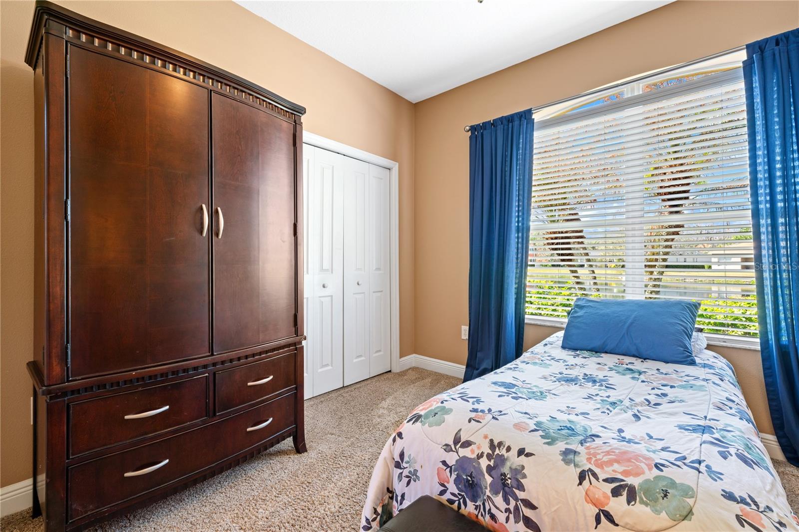 1615 BEACONSFIELD DR