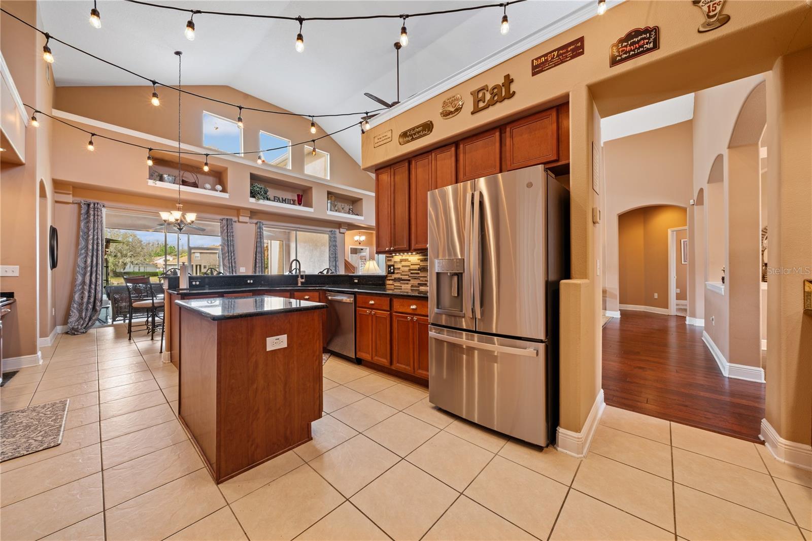 1615 BEACONSFIELD DR