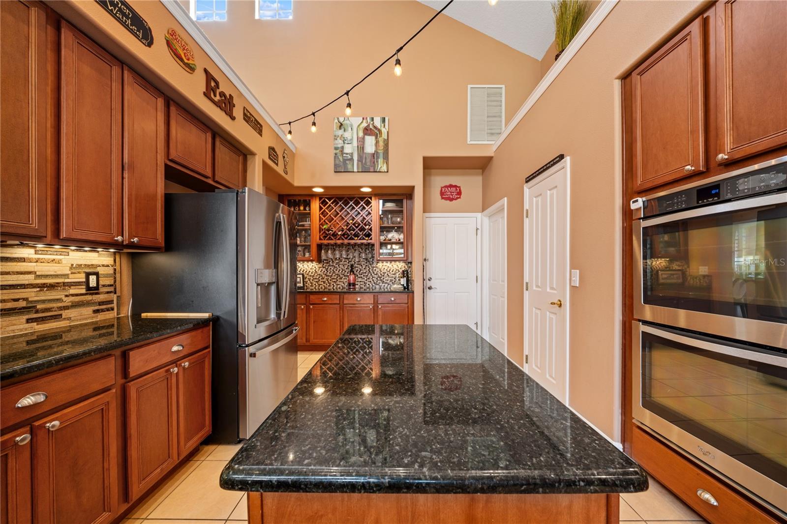 1615 BEACONSFIELD DR