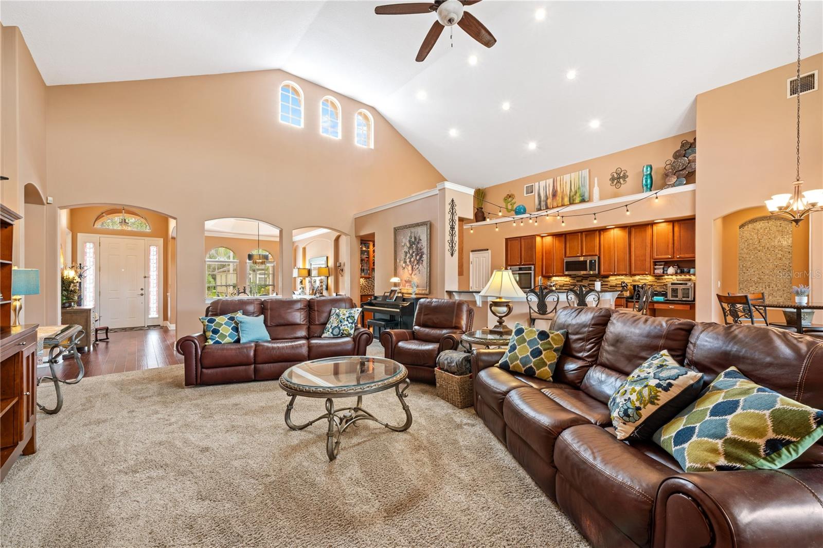 1615 BEACONSFIELD DR