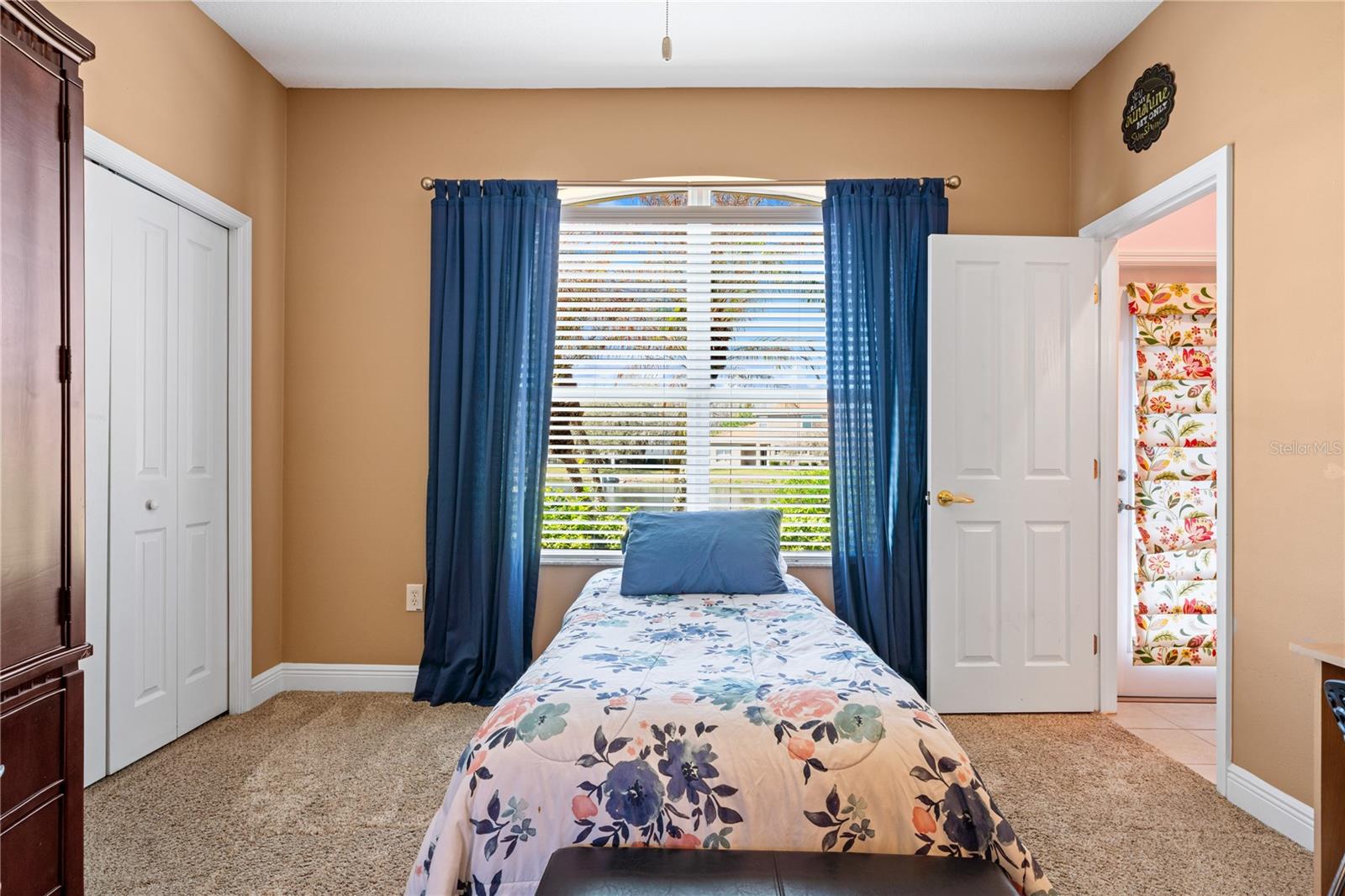 1615 BEACONSFIELD DR