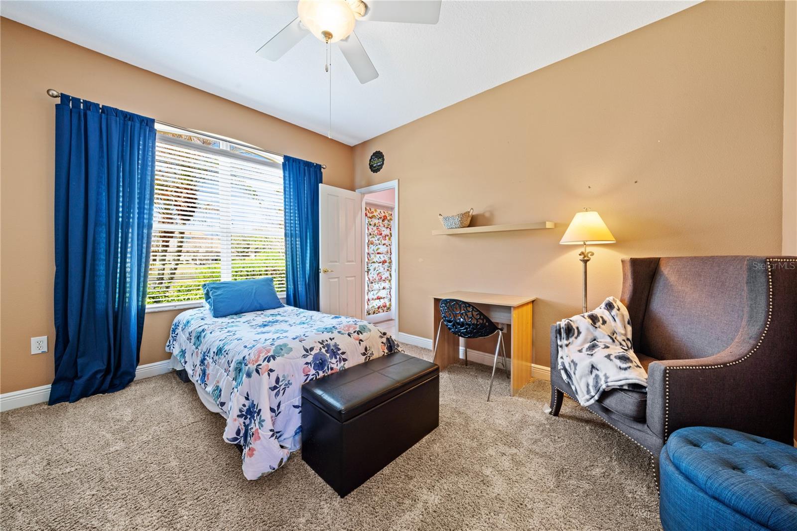 1615 BEACONSFIELD DR