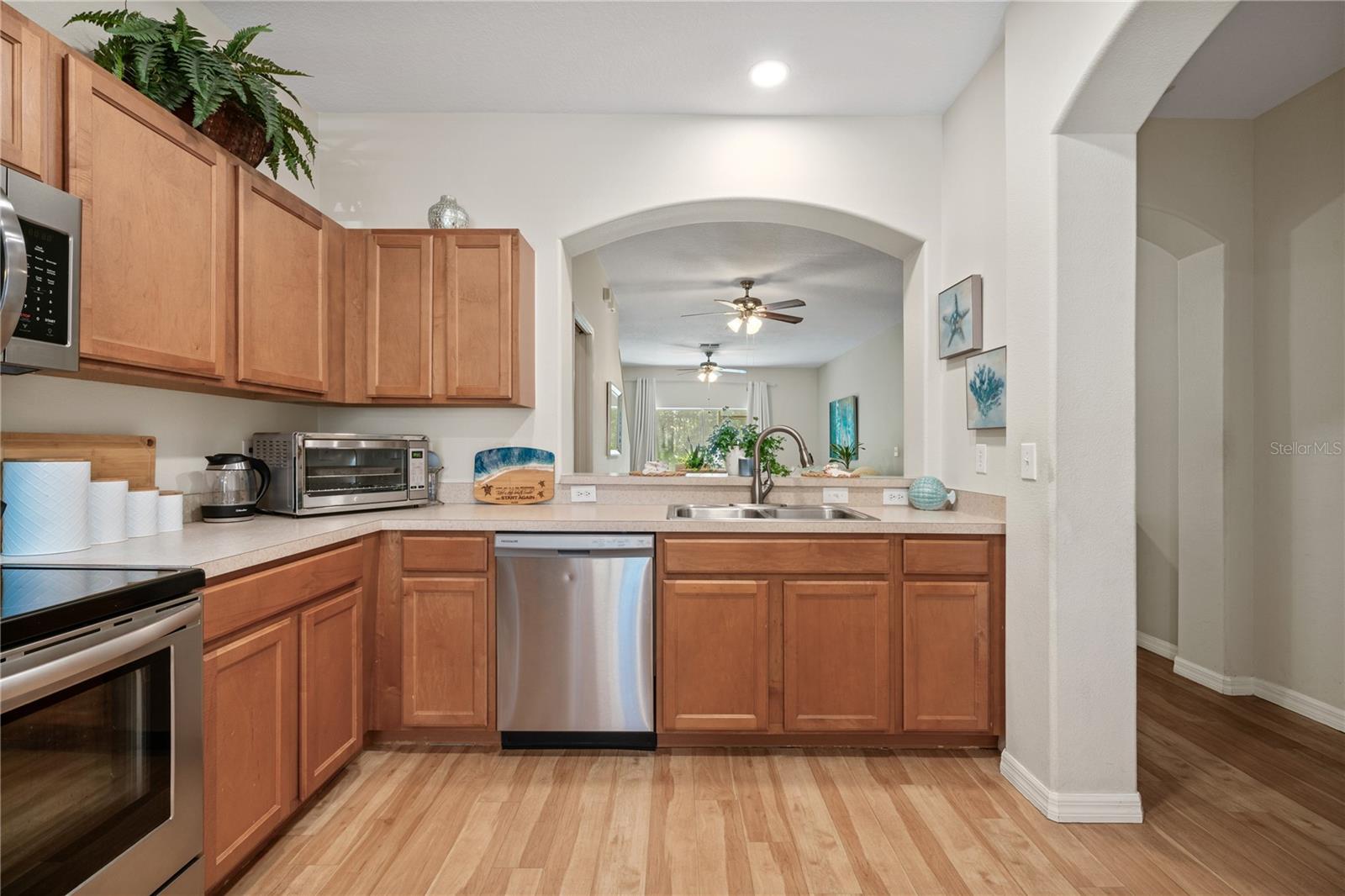 2349 WILLIMETTE DR