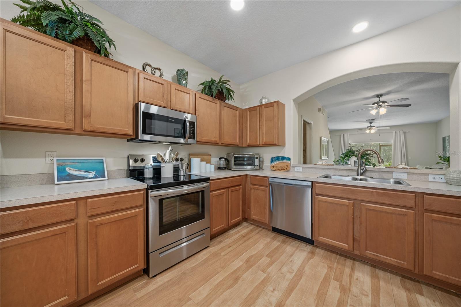 2349 WILLIMETTE DR