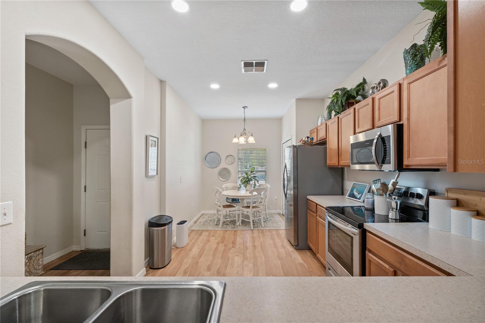 2349 WILLIMETTE DR