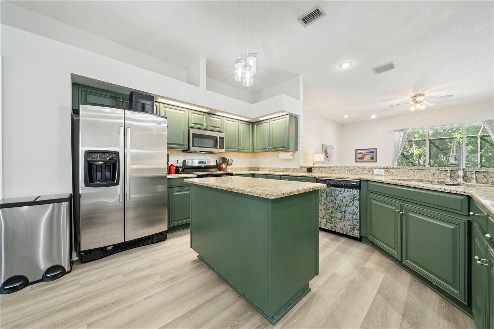 29520 FOREST GLEN DR