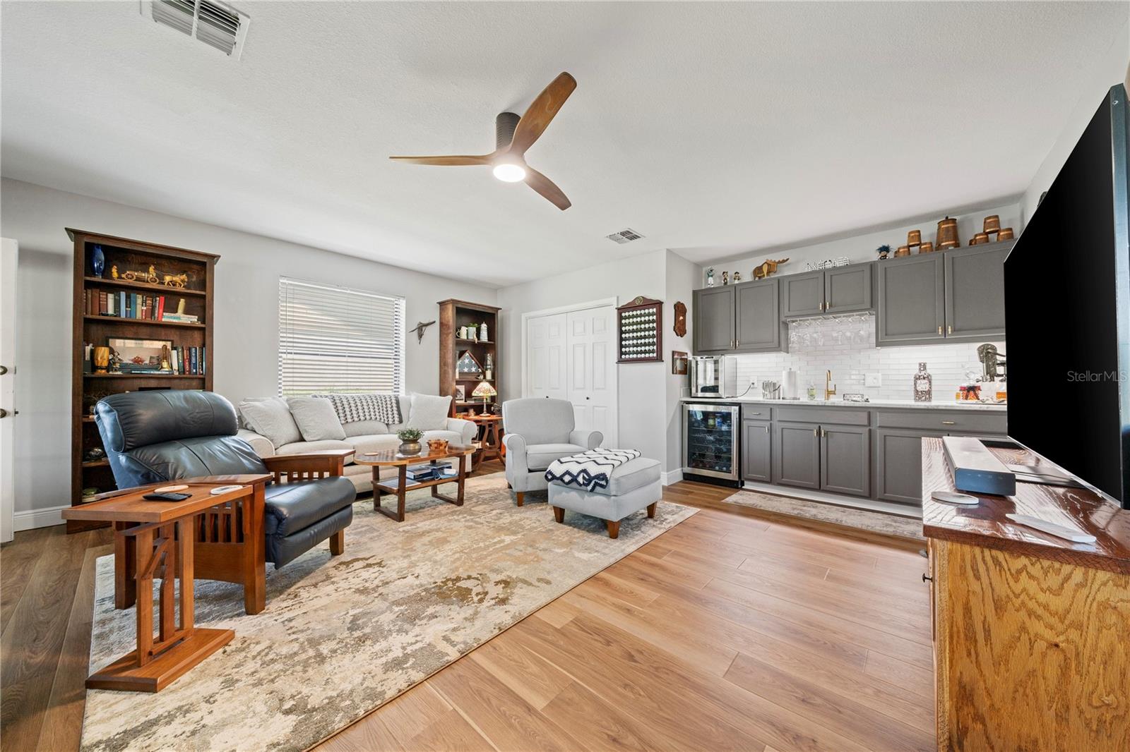 6219 HUNTINGTON DR