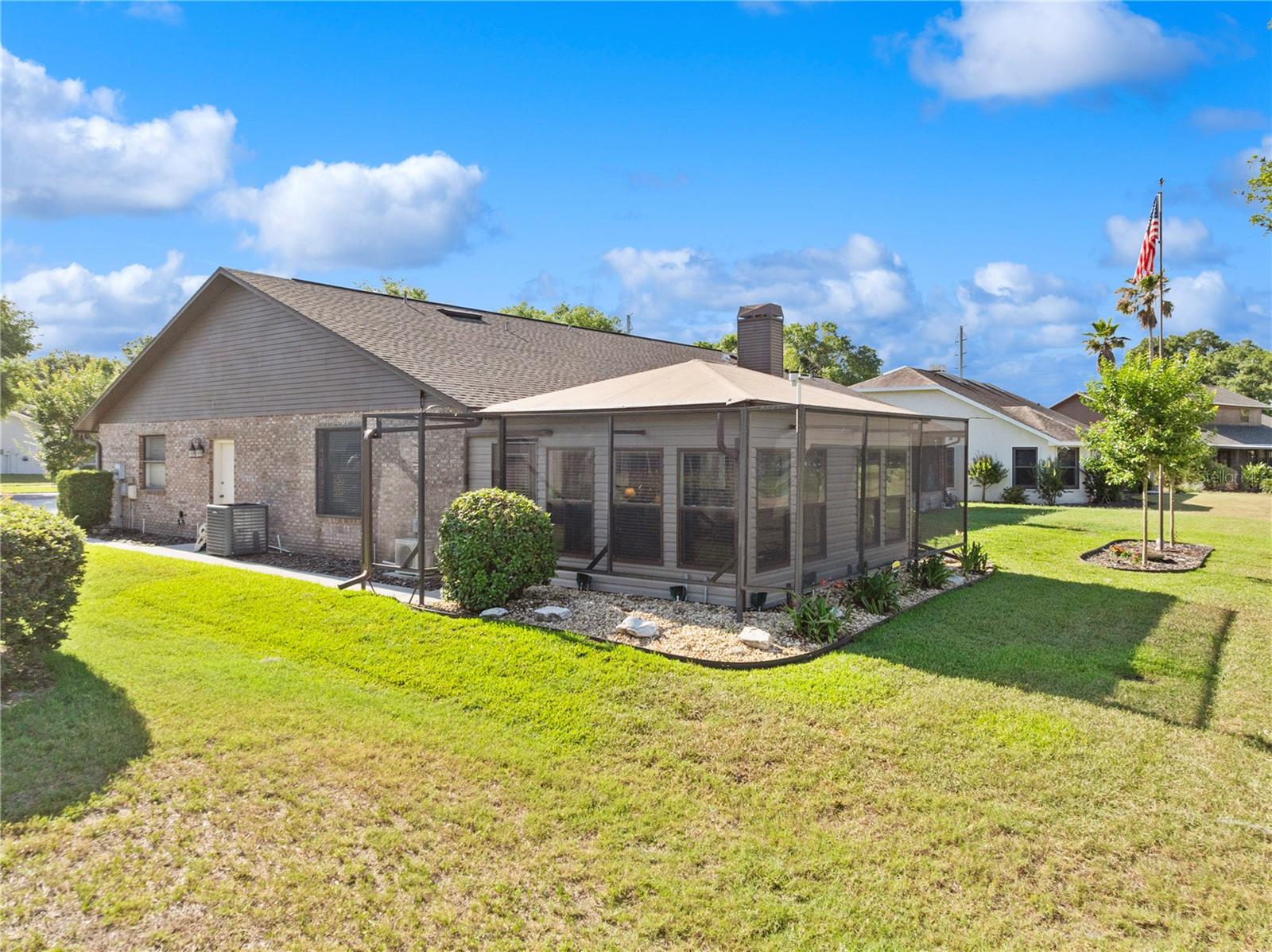 6219 HUNTINGTON DR