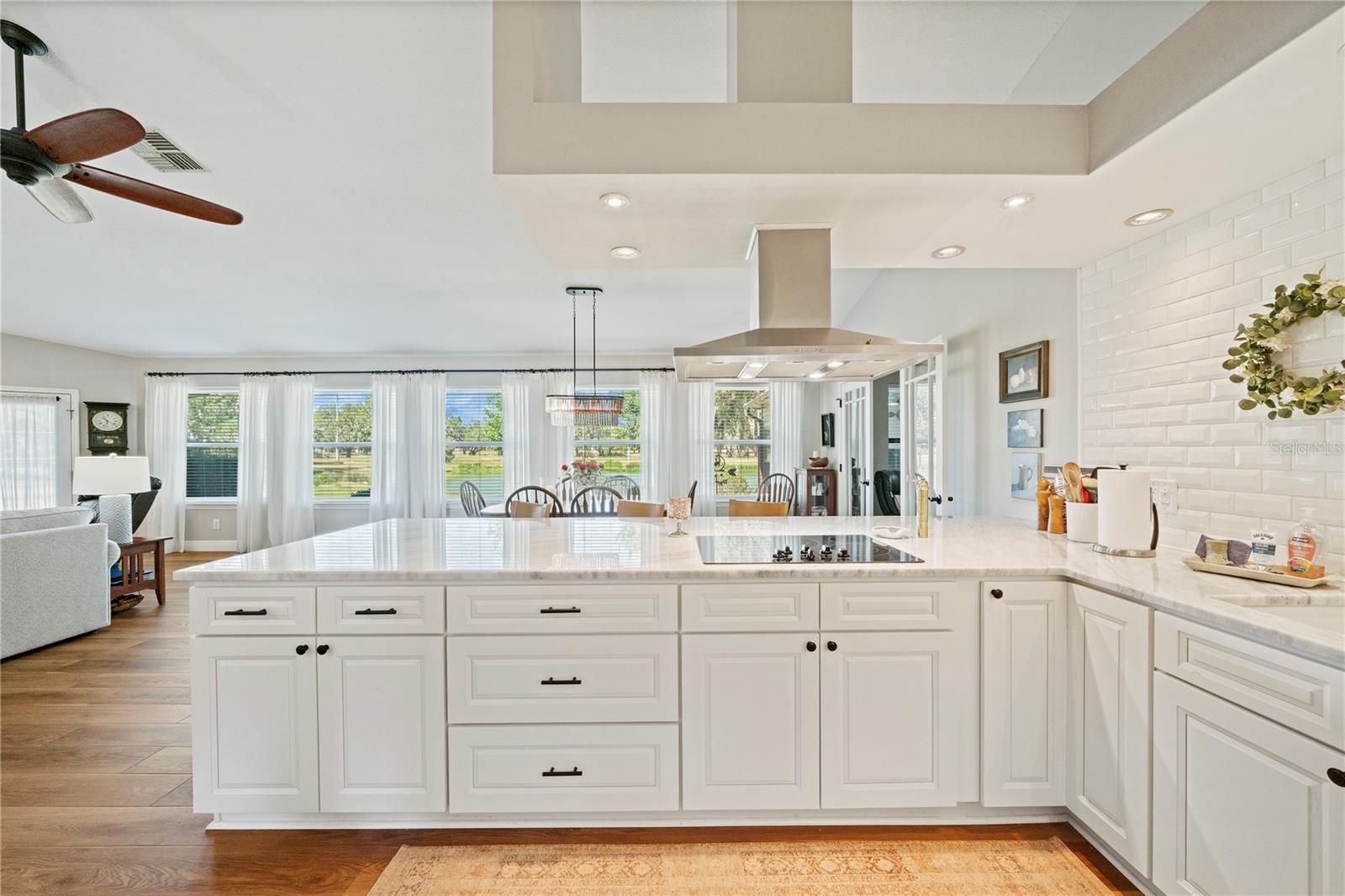 6219 HUNTINGTON DR