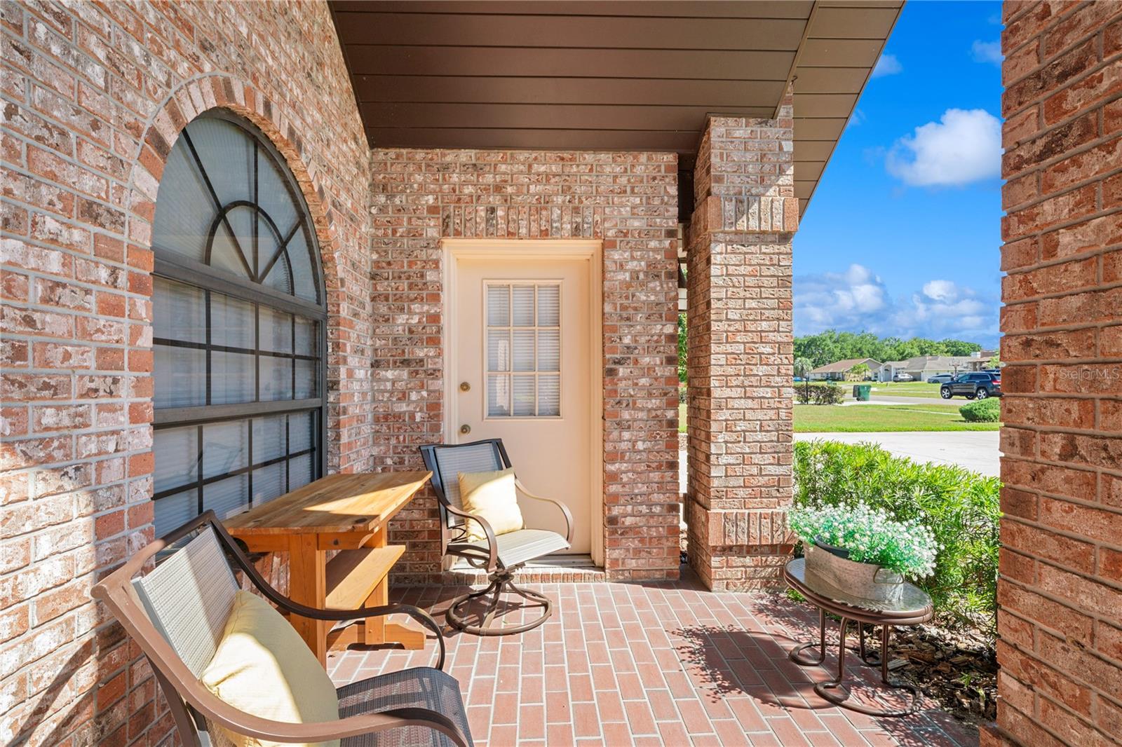 6219 HUNTINGTON DR