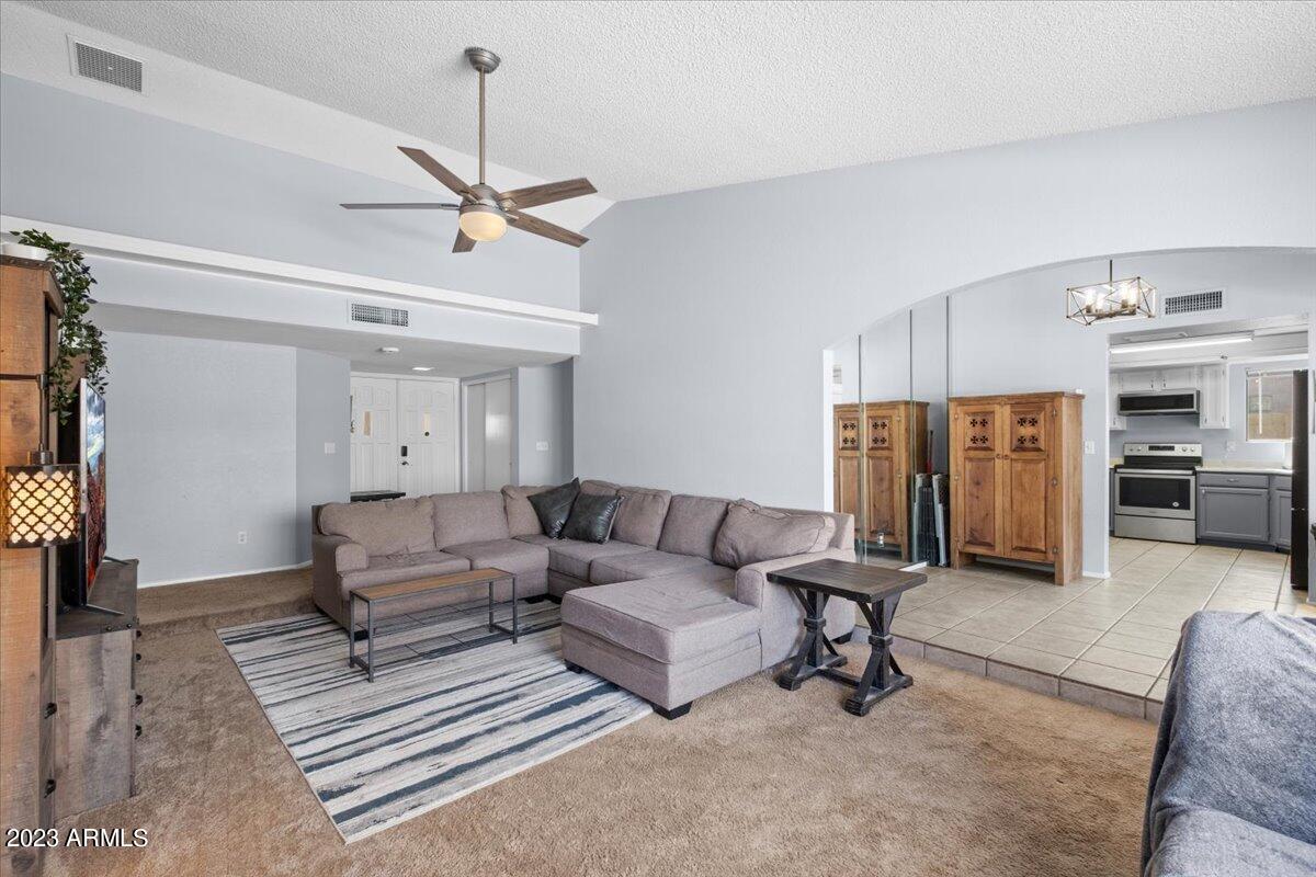 6334 W MOUNTAIN VIEW Road, Glendale