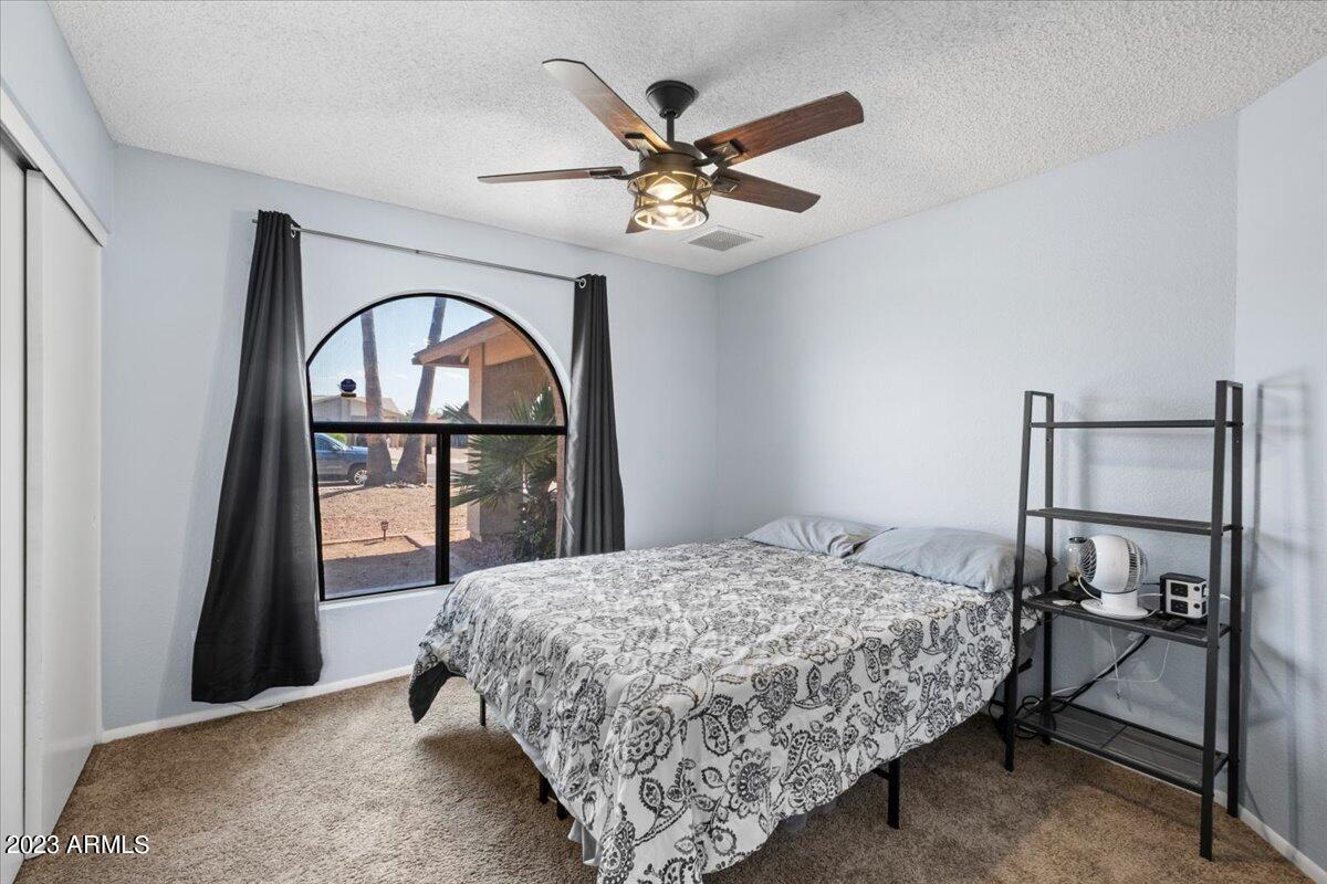 6334 W MOUNTAIN VIEW Road, Glendale