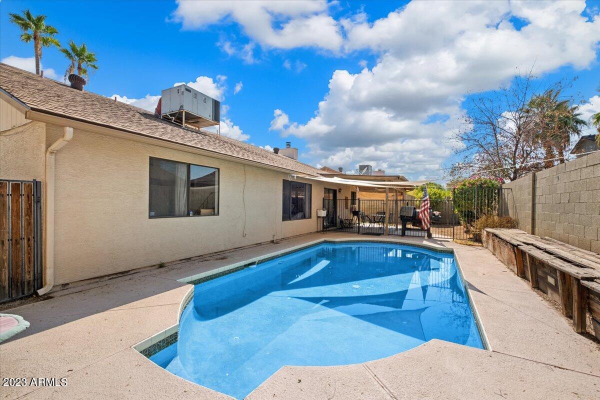 6334 W MOUNTAIN VIEW Road, Glendale