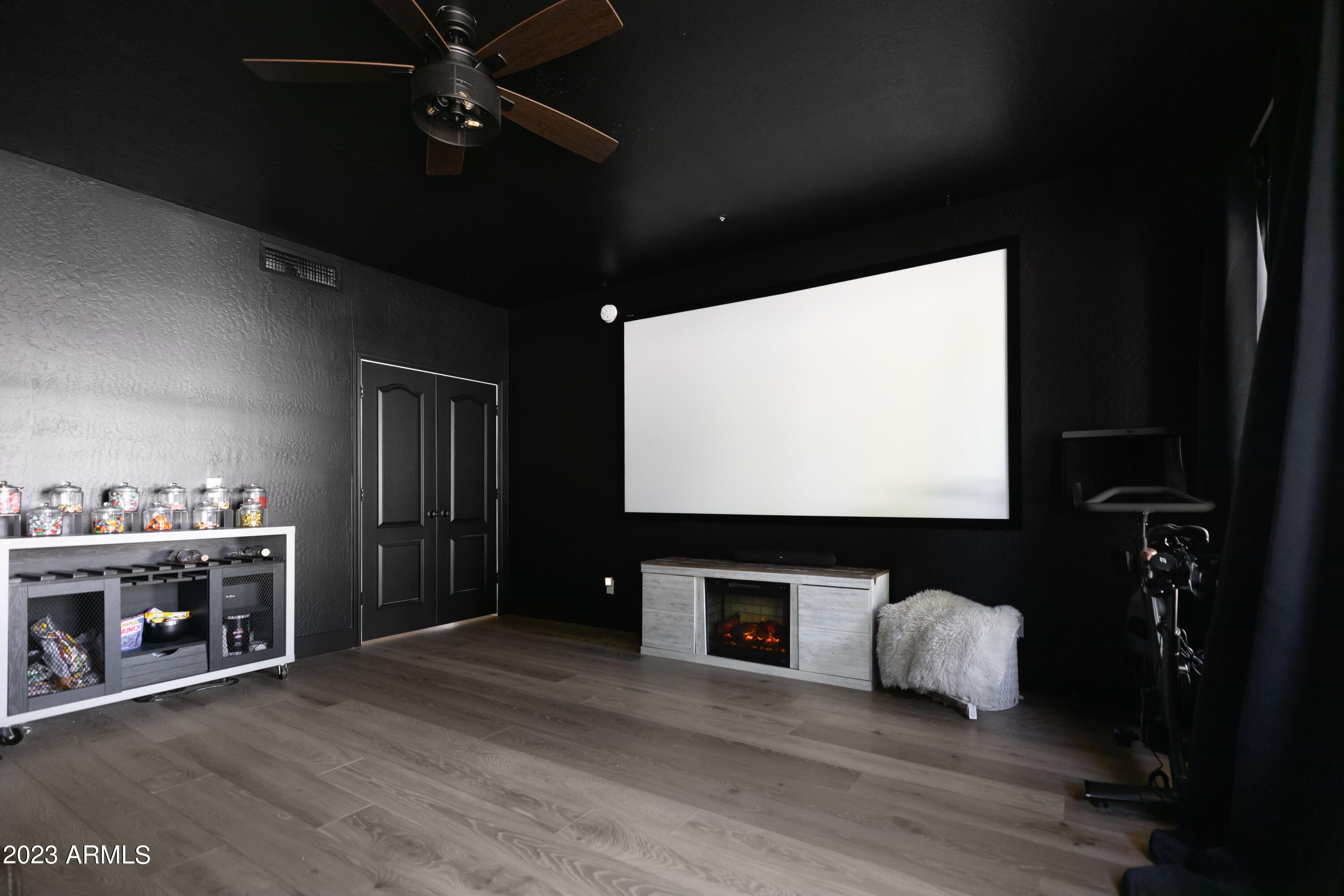 9656 E DAVENPORT Drive, Scottsdale