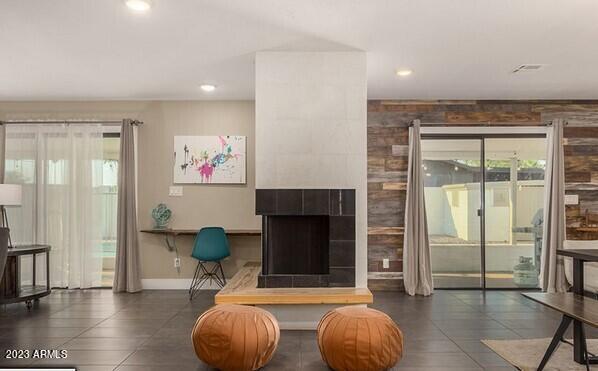 1852 E GENEVA Drive, Tempe