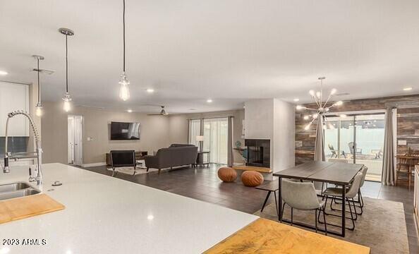 1852 E GENEVA Drive, Tempe