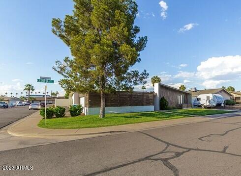 1852 E GENEVA Drive, Tempe