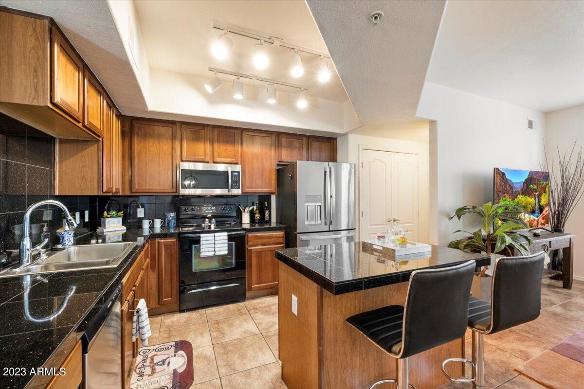 2401 E RIO SALADO Parkway, 1207, Tempe Unit: 1207