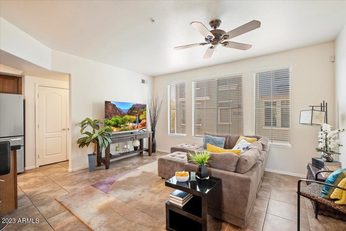 2401 E RIO SALADO Parkway, 1207, Tempe Unit: 1207