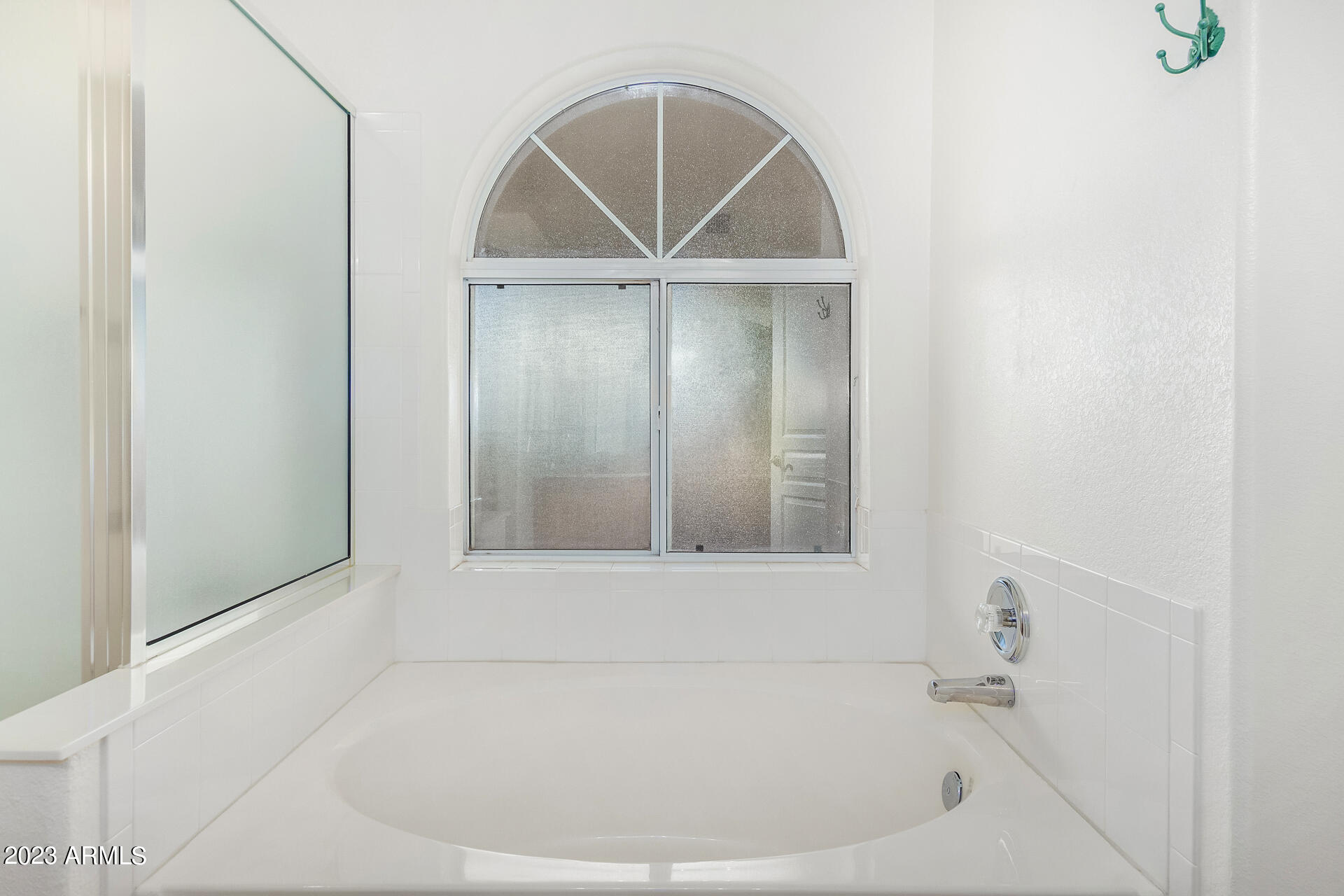 860 S PINEVIEW Drive, Chandler