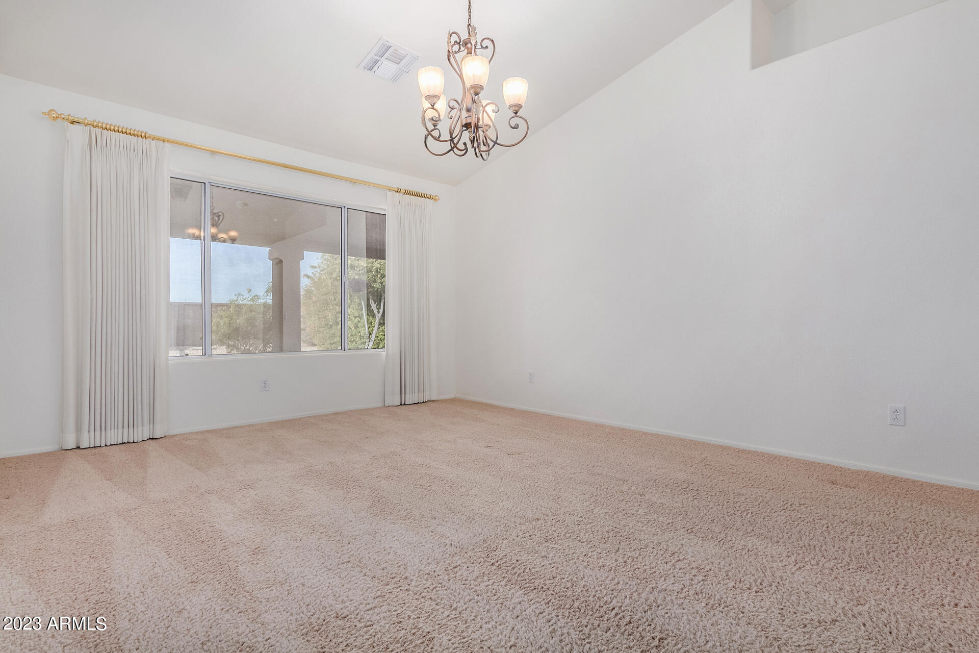 860 S PINEVIEW Drive, Chandler