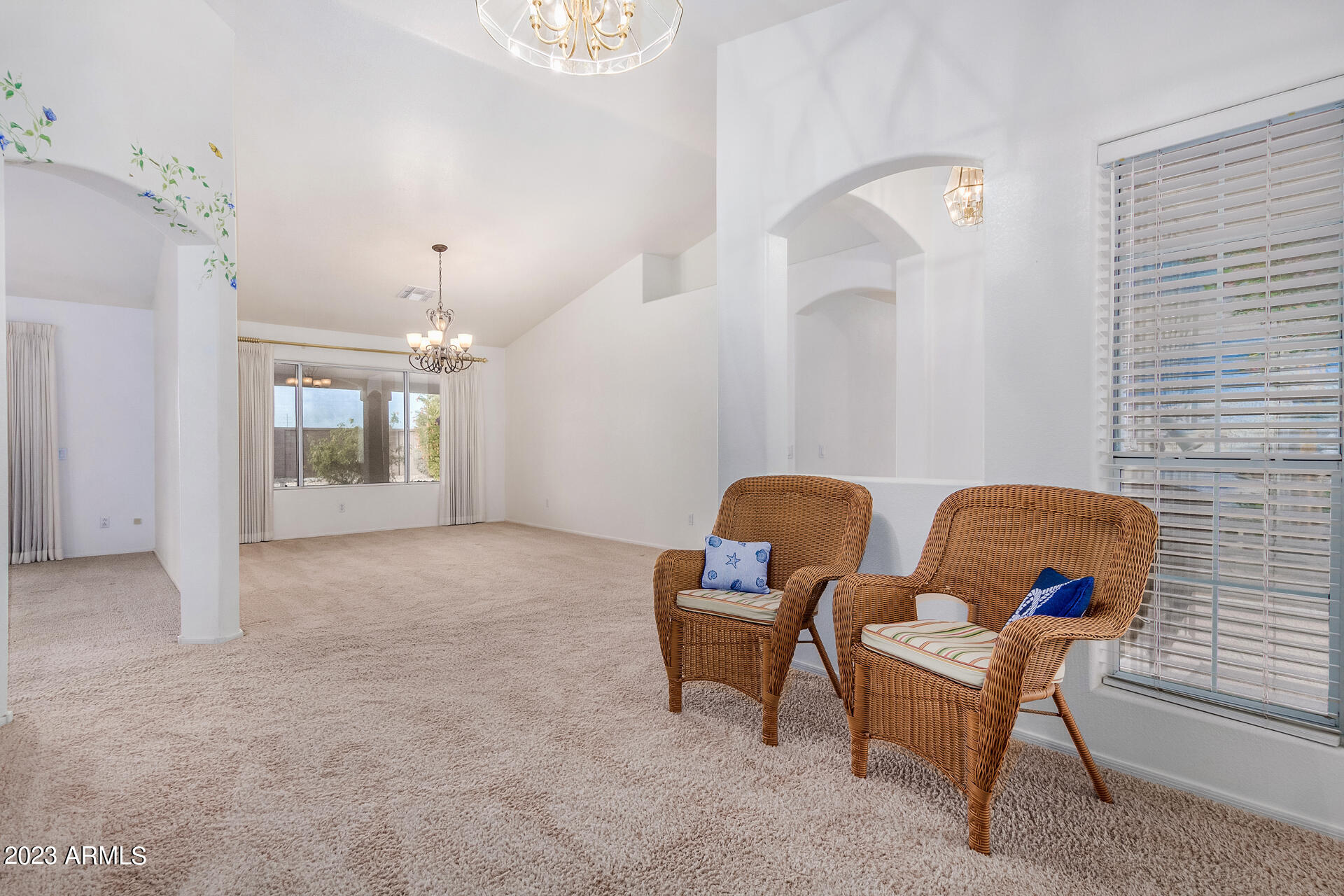 860 S PINEVIEW Drive, Chandler