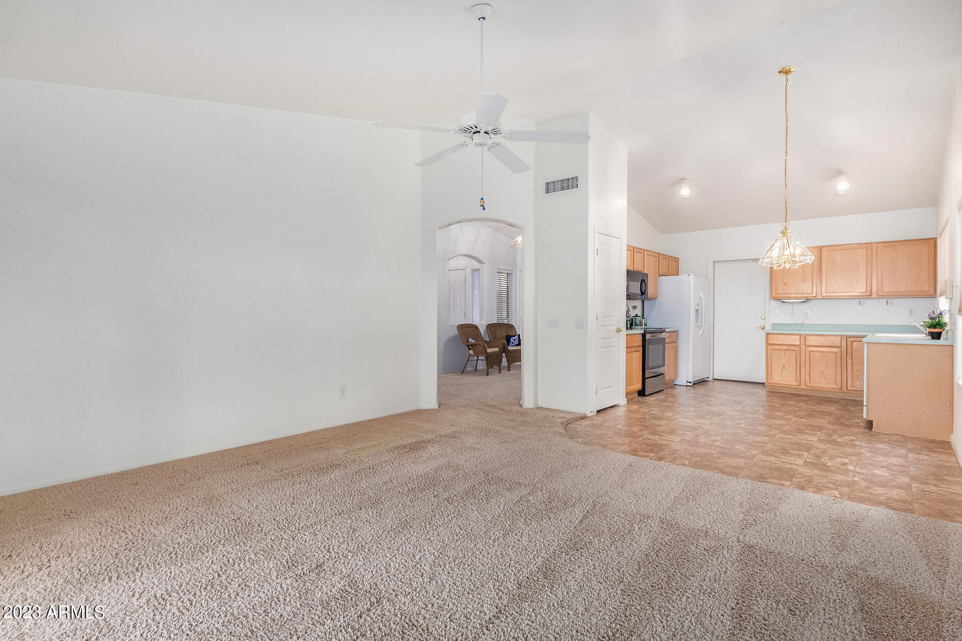 860 S PINEVIEW Drive, Chandler