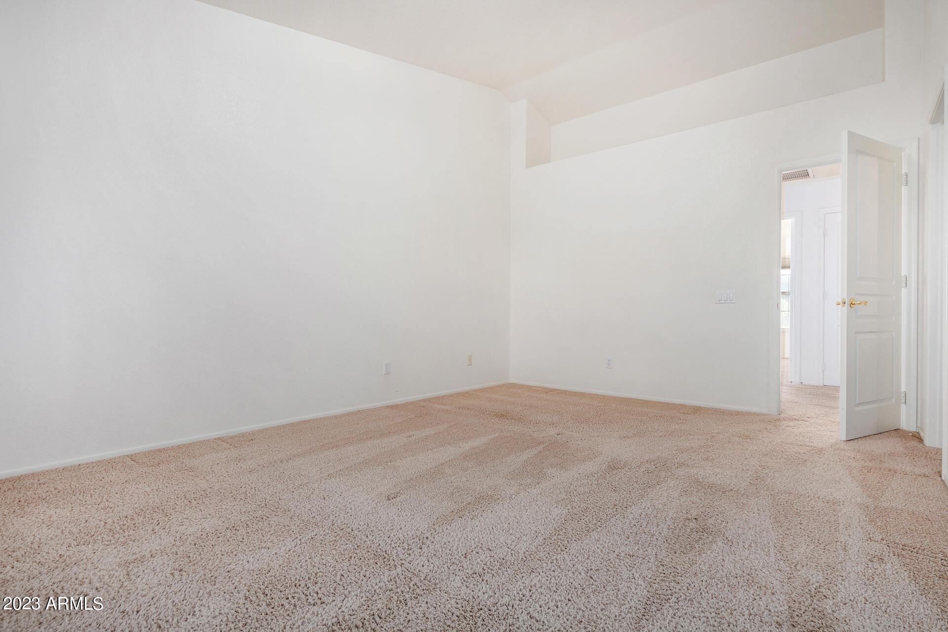 860 S PINEVIEW Drive, Chandler