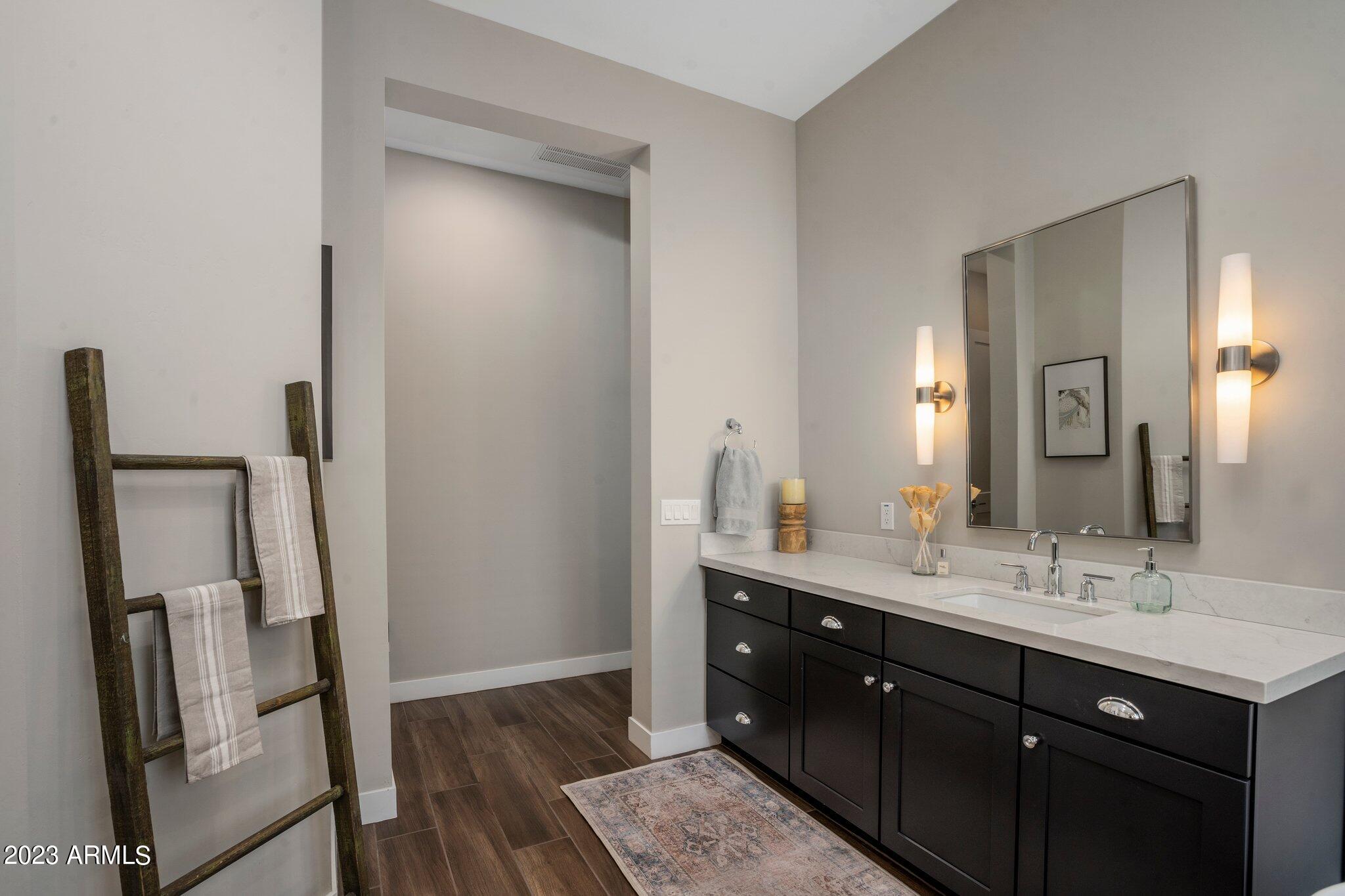 4230 E CAROL ANN Lane, Phoenix