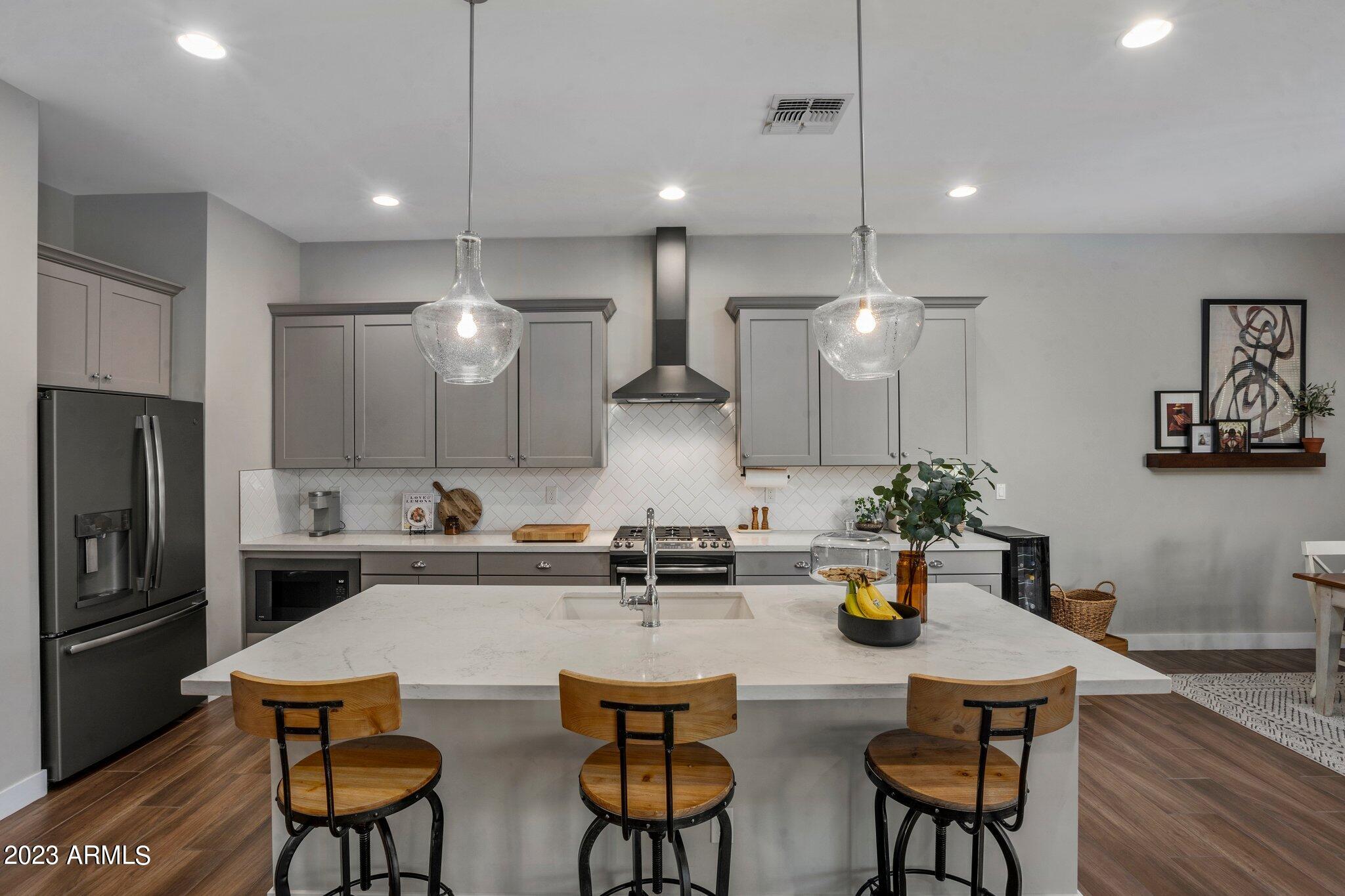 4230 E CAROL ANN Lane, Phoenix