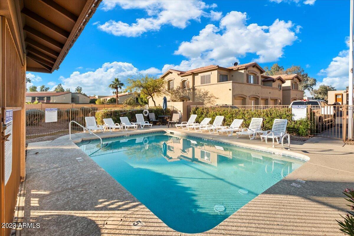 805 S SYCAMORE Street, 121, Mesa Unit: 121